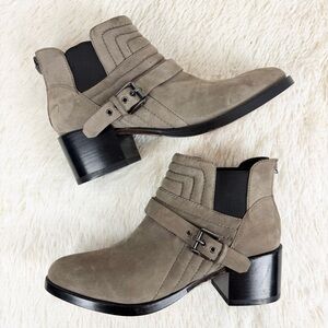 Sigerson Morrison Kabira Taupe Moto Booties 9 Gray Nubuck Leather Ankle Boots